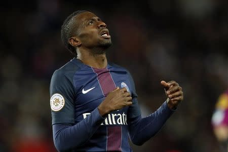 Football Soccer - Paris St Germain v Nantes French Ligue 1 - Parc des Princes, Paris, France - 19/11/16. Paris St Germain's Blaise Matuidi reacts in match against Nantes. REUTERS/Gonzalo Fuentes