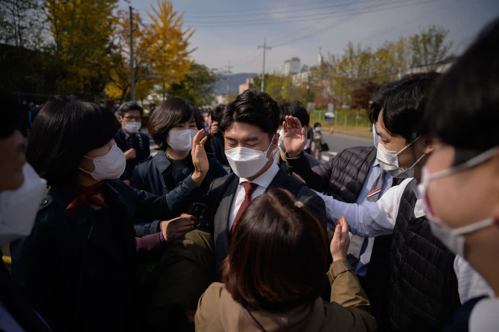 SKOREA-MILITARY-RELIGION-OCCUPATION