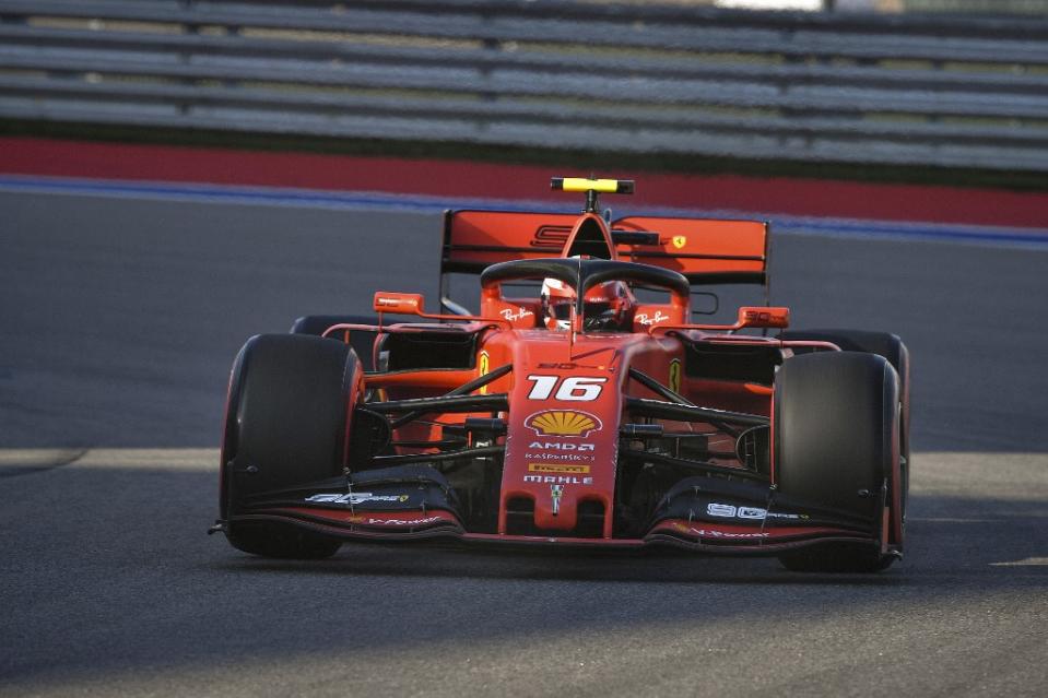 Pour la quatrième fois de suite, Charles Leclerc a décroché la pole position. Il devance Lewis Hamilton, Sebastian Vettel, Max Verstappen, Valtteri Bottas et Carlos Sainz Jr. (crédit AFP)