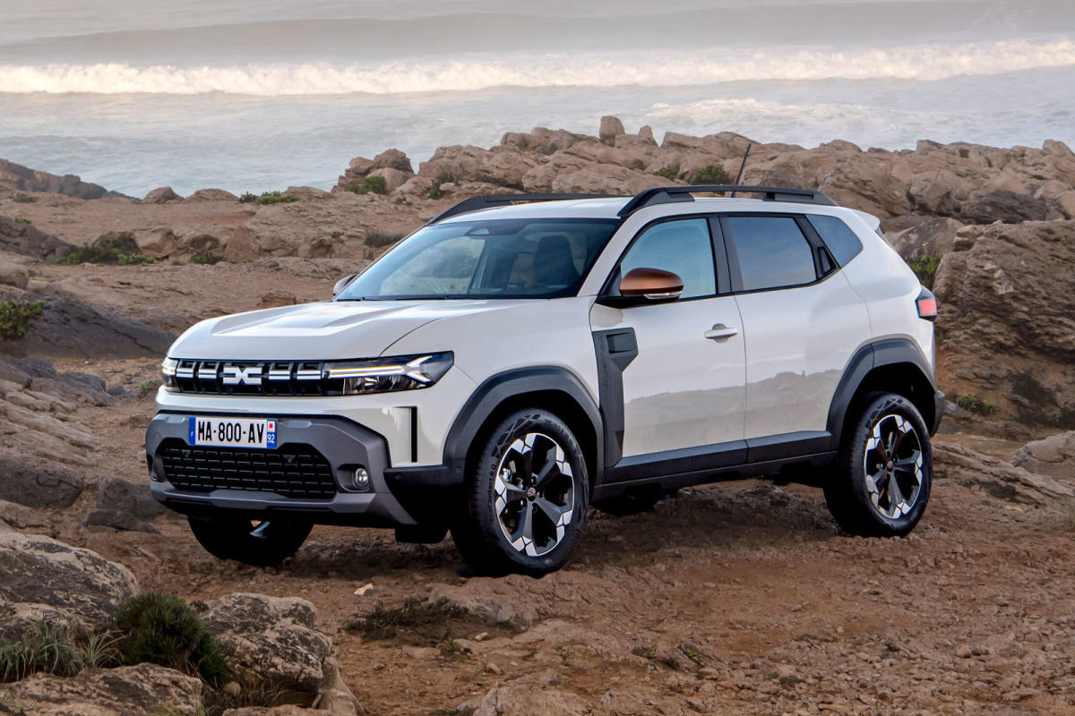 New 2024 Dacia Duster revealed with chunky looks