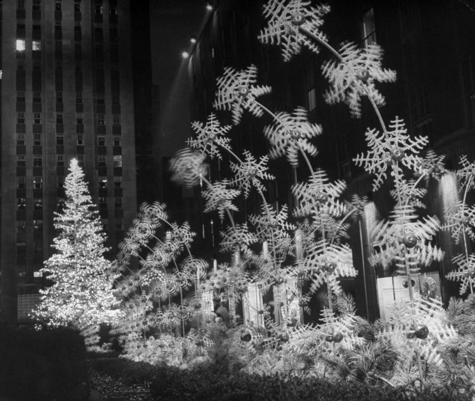 Christmas decorations at Rockefeller Plaza in 1949.&nbsp;