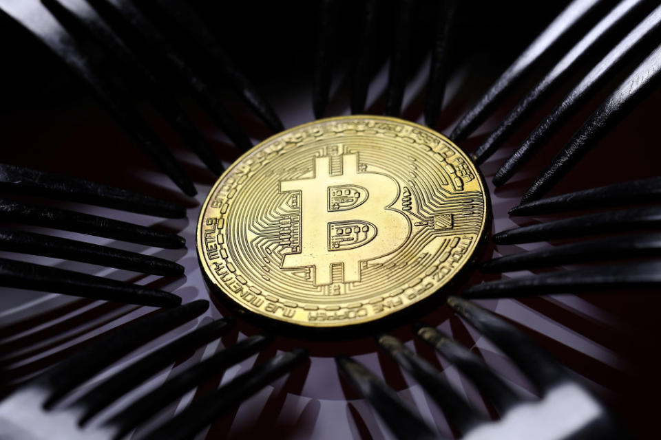 Nel 2017, secondo il sito bitcoin.com, sono state quasi 1.000 le criptovalute inserite nel mercato. Per la precisione 902. E di queste, ben il 47% è fallito. (Credits – Getty Images)