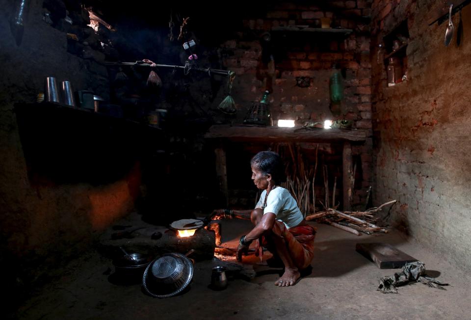 Wider Image: Water Wives Of Maharashtra