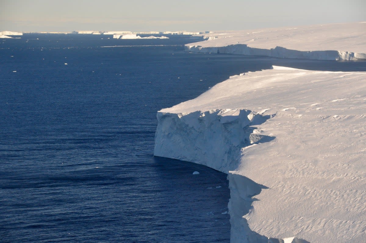 Antarctic Glacier (ASSOCIATED PRESS)