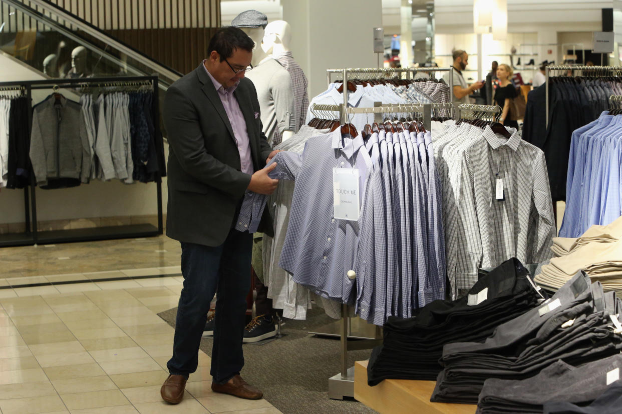 KING OF PRUSSIA, PA - SEPTEMBER 25:   Atmosephere at the Alshon Jeffery Personal Appearance for Mizzen and Main at Nordstrom The Plaza at King of Prussia September 25, 2017 in King of Prussia, Pennsylvania.  (Photo by Bill McCay/Getty Images for Mizzen and Main)