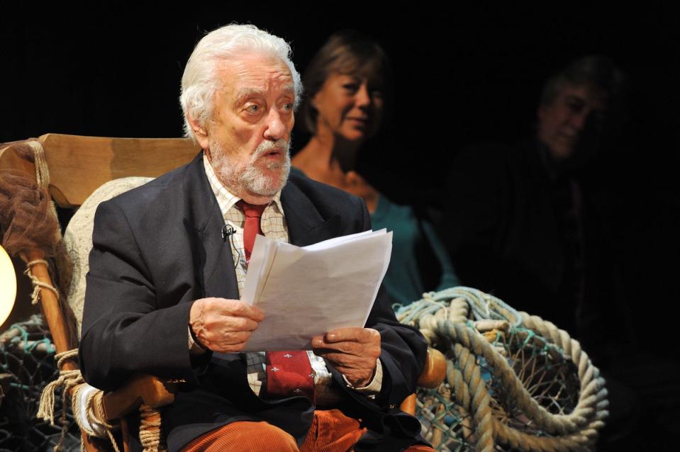 Veteran BBC Children’s actor and presenter Bernard Cribbins, reads an excerpt from Winnie the Pooh to the audience watched by Jenny Agutter and Gary Warren, after he received the annual J M Barrie Award for a lifetime of unforgettable work for children on stage, film, television and record, at the Radio Theatre at Broadcasting House in central London. (PA)