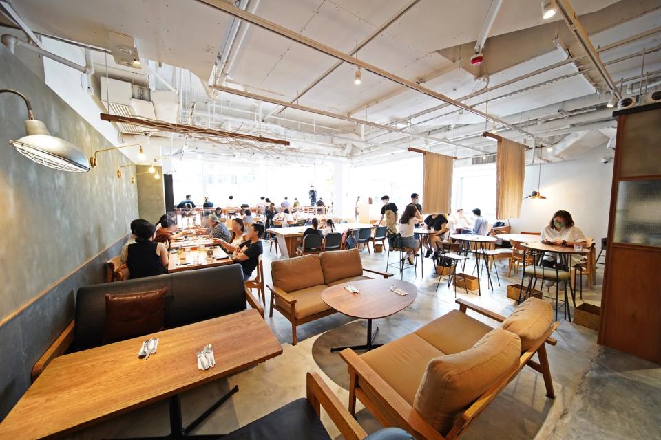 尖沙咀新開4,000呎木系Cafe