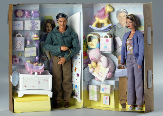 2003 Mattel Barbie Happy Family Grandma