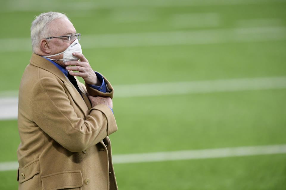 MINNEAPOLIS, MINNESOTA - NOVEMBER 22: Dallas Cowboys' owner Jerry Jones looks on prior to their game against the Minnesota Vikings at U.S. Bank Stadium on November 22, 2020 in Minneapolis, Minnesota. (Photo by Hannah Foslien/Getty Images)