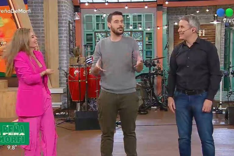 Diego Leuco debutó hoy en La Peña Morfi (Telefe) en reemplazo de Georgina Barbarossa y contó la advertencia que le hicieron en producción