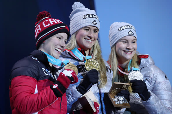 Haben wir etwas vergessen? Na klar! Nachdem die Ladies gestern Gold und Silber im Rodeln holten, war heute der Zweisitzer dran.