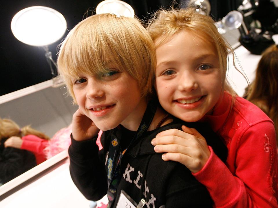 Peyton (right) and Spencer List in 2007.