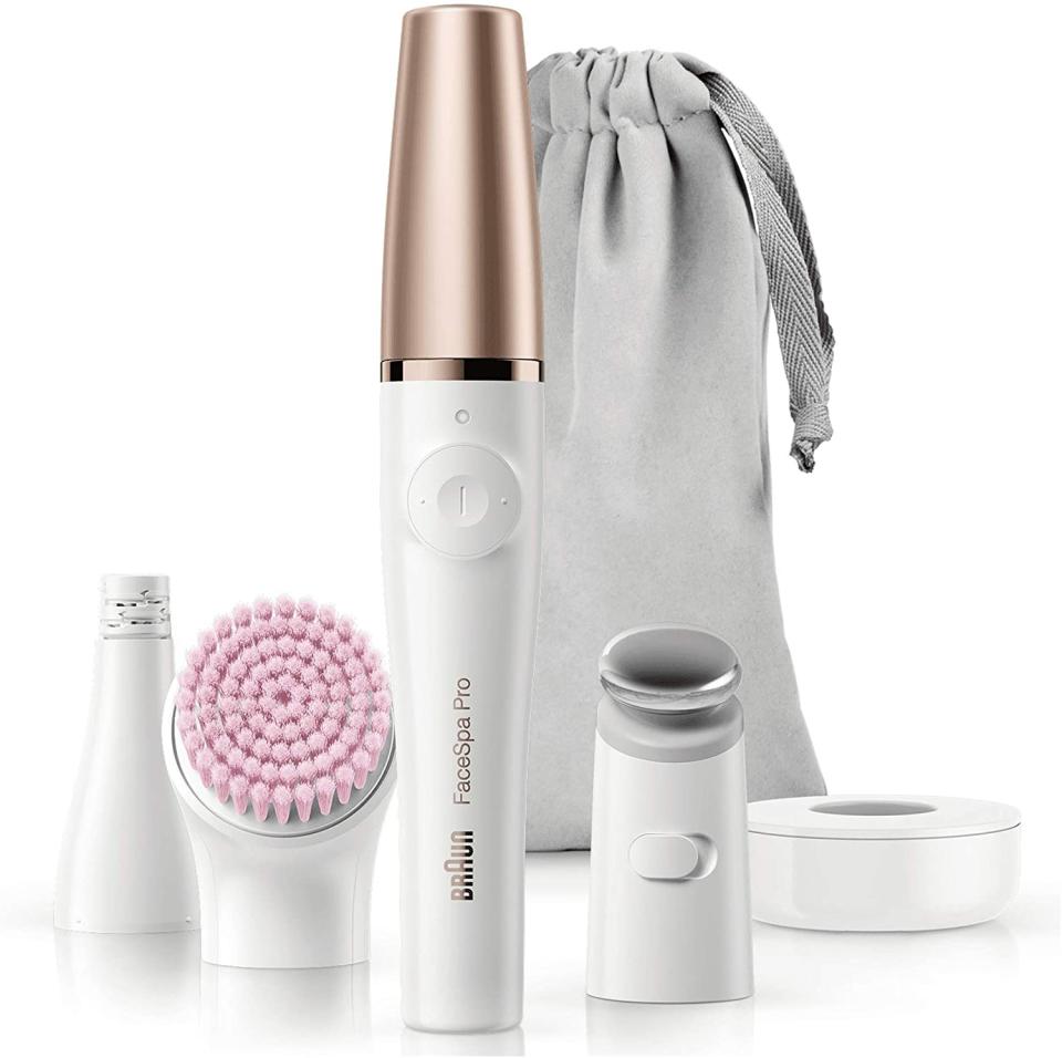 Braun Face Spa Pro SE 912 Epilator – 3-in-1 Facial Epilator Cleanser and Skin Toning. PHOTO: Robinsons