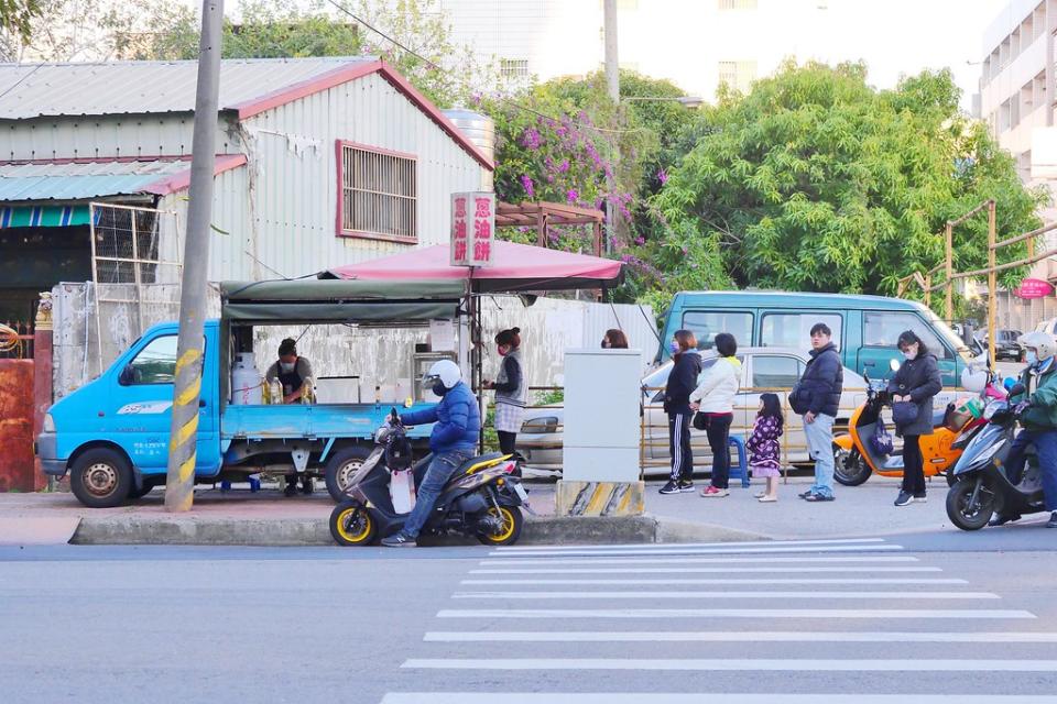 台中豐原｜豐原文具旁蔥油餅