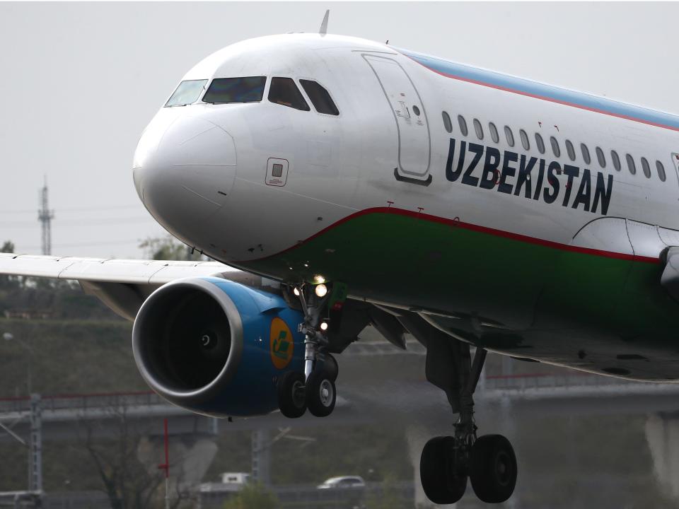 Uzbekistan Airways Airbus A320