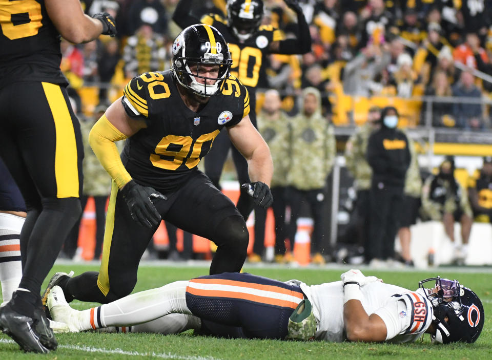 Nov 8, 2021; Pittsburgh, Pennsylvania, USA; Pittsburgh Steelers linebacker T.J. Watt (90) celebrates a sack of Chicagoi Bears quarterback <a class="link " href="https://sports.yahoo.com/nfl/players/33399" data-i13n="sec:content-canvas;subsec:anchor_text;elm:context_link" data-ylk="slk:Justin Fields;sec:content-canvas;subsec:anchor_text;elm:context_link;itc:0">Justin Fields</a> (1) during the fourth quarter at Heinz Field. The Steelers won 29-27. Mandatory Credit: Philip G. Pavely-USA TODAY Sports