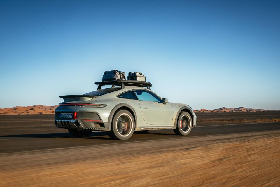 <p>2023 Porsche 911 Dakar</p>