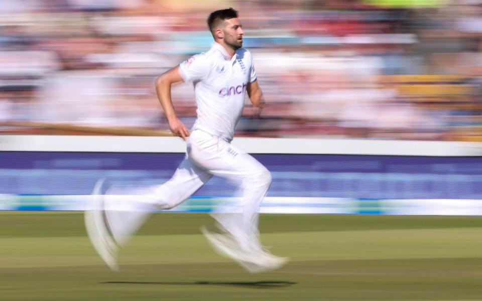 The devastating science behind facing 90mph bowling: So quick you are effectively blind