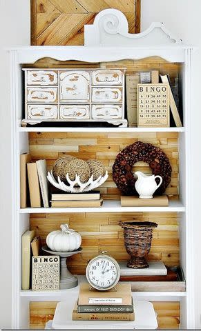 <p><a href="https://thistlewoodfarms.com/rustic-wood-bookcase/" data-component="link" data-source="inlineLink" data-type="externalLink" data-ordinal="1">Thistlewood Farms</a></p>