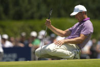 Jordan Spieth reacts after missing a putt on the sixth hole during the first round of the PGA Championship golf tournament at Southern Hills Country Club, Thursday, May 19, 2022, in Tulsa, Okla. (AP Photo/Matt York)