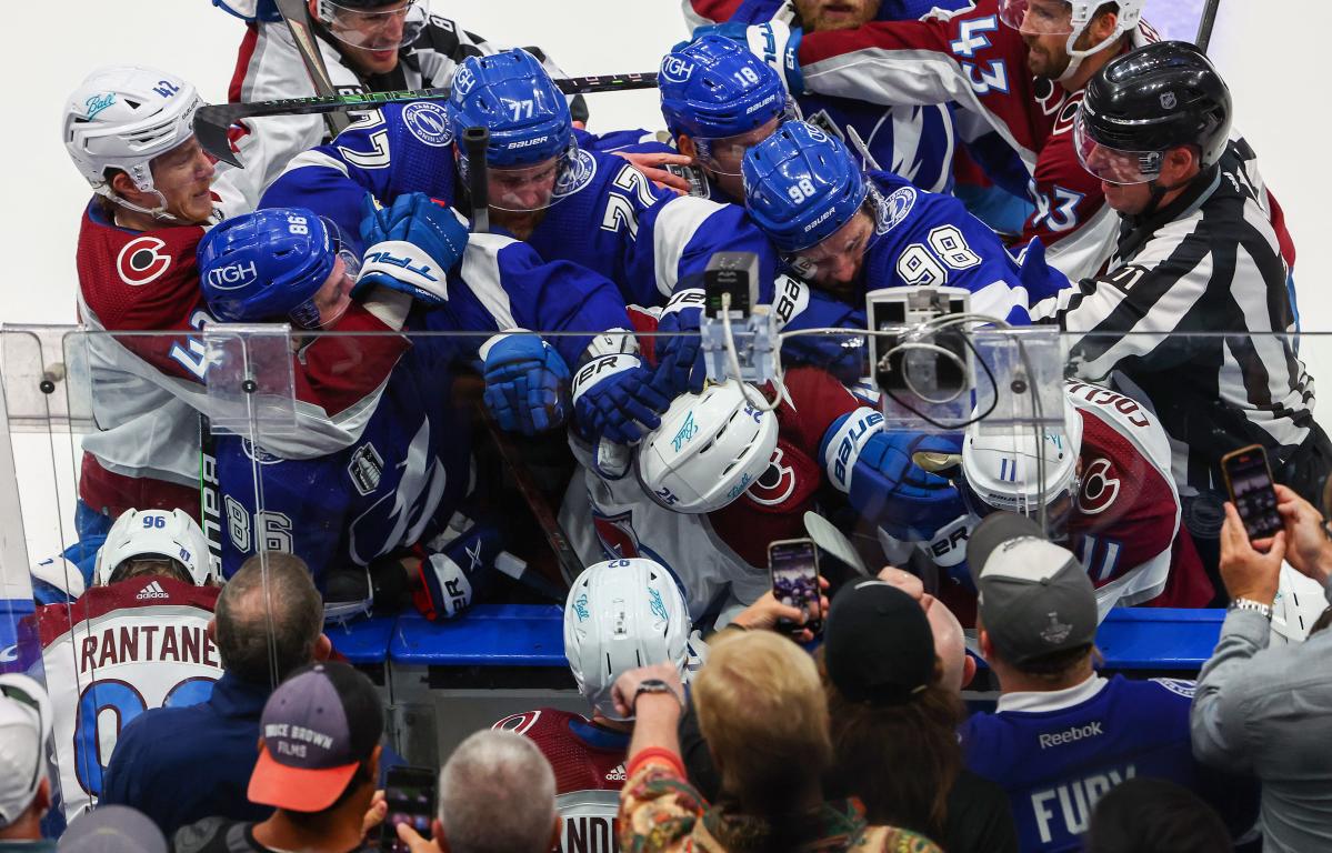 Avalanche edge Lightning in Game 6 to win Stanley Cup