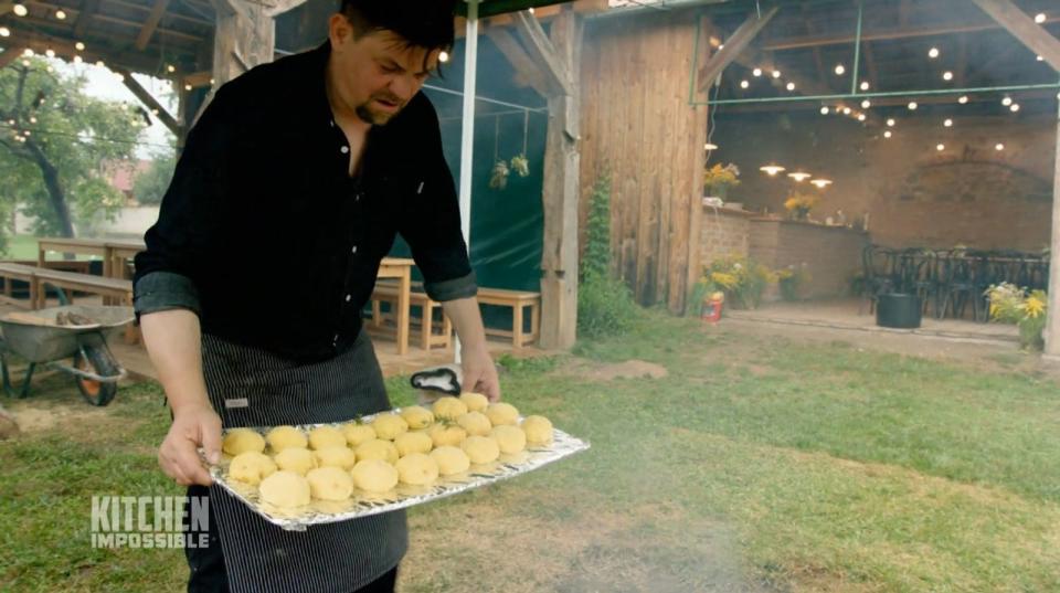 Zwischen Wut und Tränen: Tim Mälzer bricht &quot;Kitchen Impossible&quot;-Dreh ab