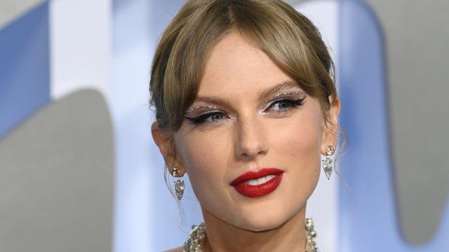 Taylor Swift reigns as the first female artist to achieve 100