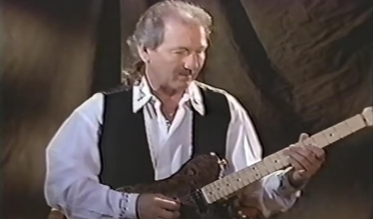  James Burton 