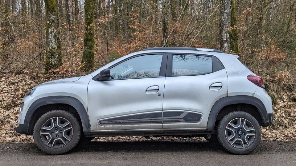 2022 dacia spring in luxembourg