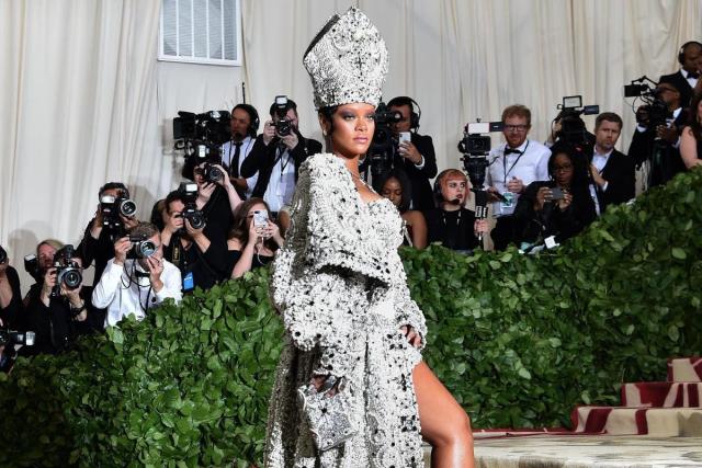 Emma Chamberlain Is a Platinum Blond Princess in Louis Vuitton Crop Top,  Tiara & Hidden Heels at Met Gala 2022