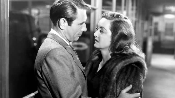 Bill Sampson and Margo Channing embracing in All ABout Eve