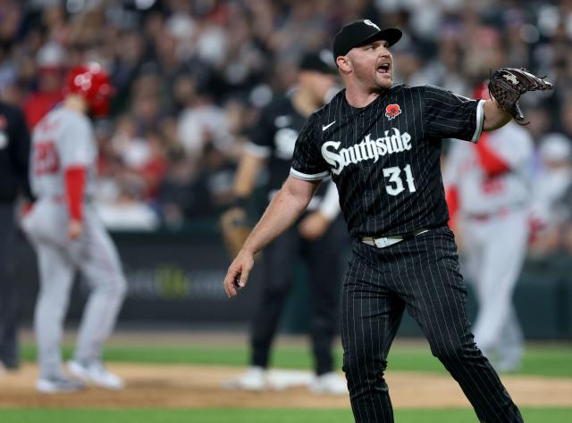 Column: Chicago White Sox's ugly season could get even uglier if Liam  Hendriks is out for long