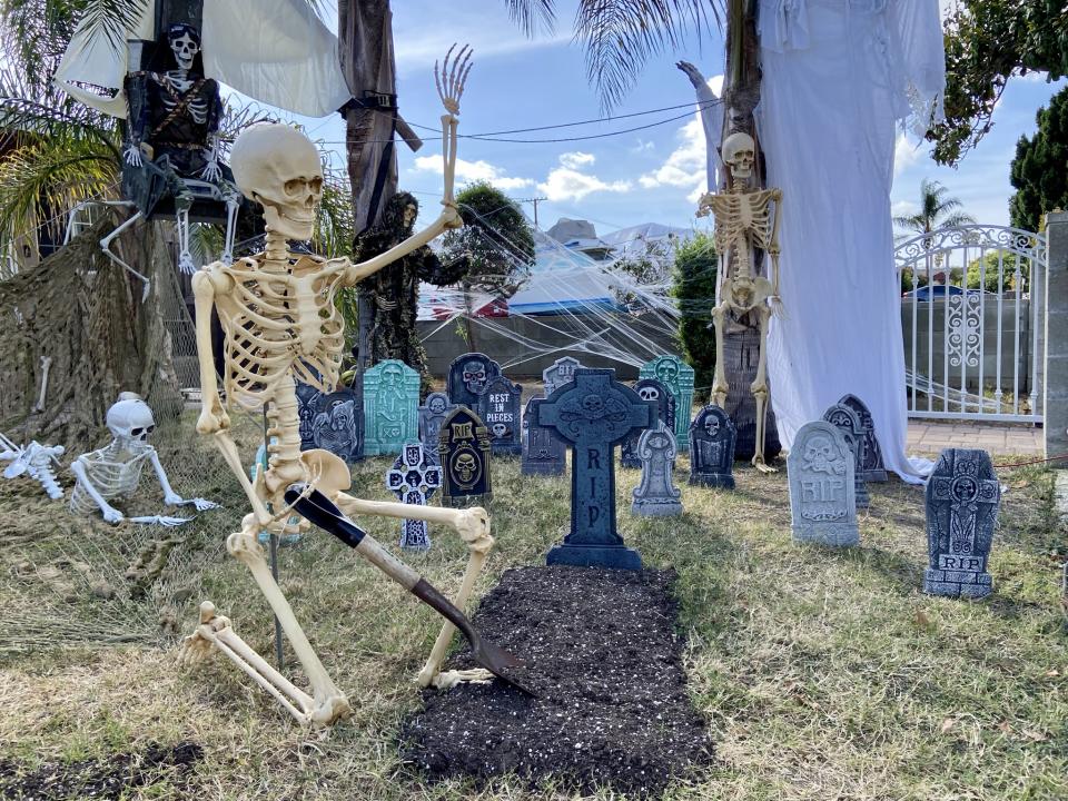 An eerie front yard display for October 2021 (Collect/PA Real Life)