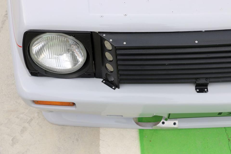 <p>Extra cooling, engine moved forward...modified grille.</p>