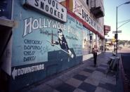 <p>Hollywood Billiards is the oldest pool room in Hollywood and stands at the corner of Hollywood Boulevard and Western Avenue. <br></p>