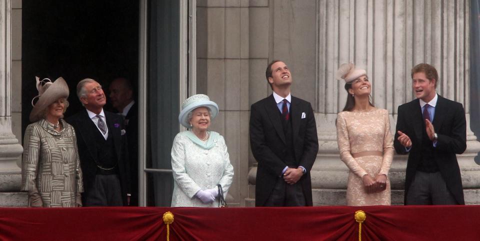 El duque de Sussex durante la presentación en el balcón del Jubileo de Diamante en 2012 (PA Archive)