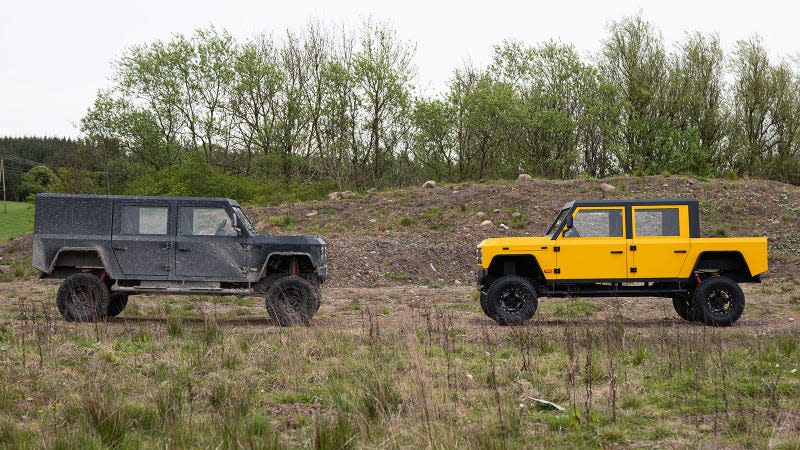 A photo of the Munro pickup and SUV electric vehicles. 