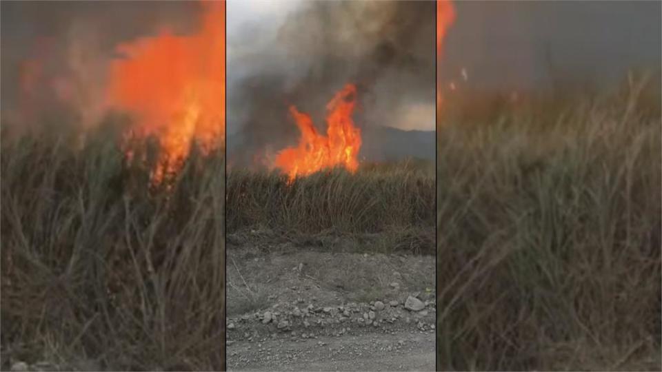 屏東鹽埔鄉雜草燒了8小時 灰燼飄滿振興村