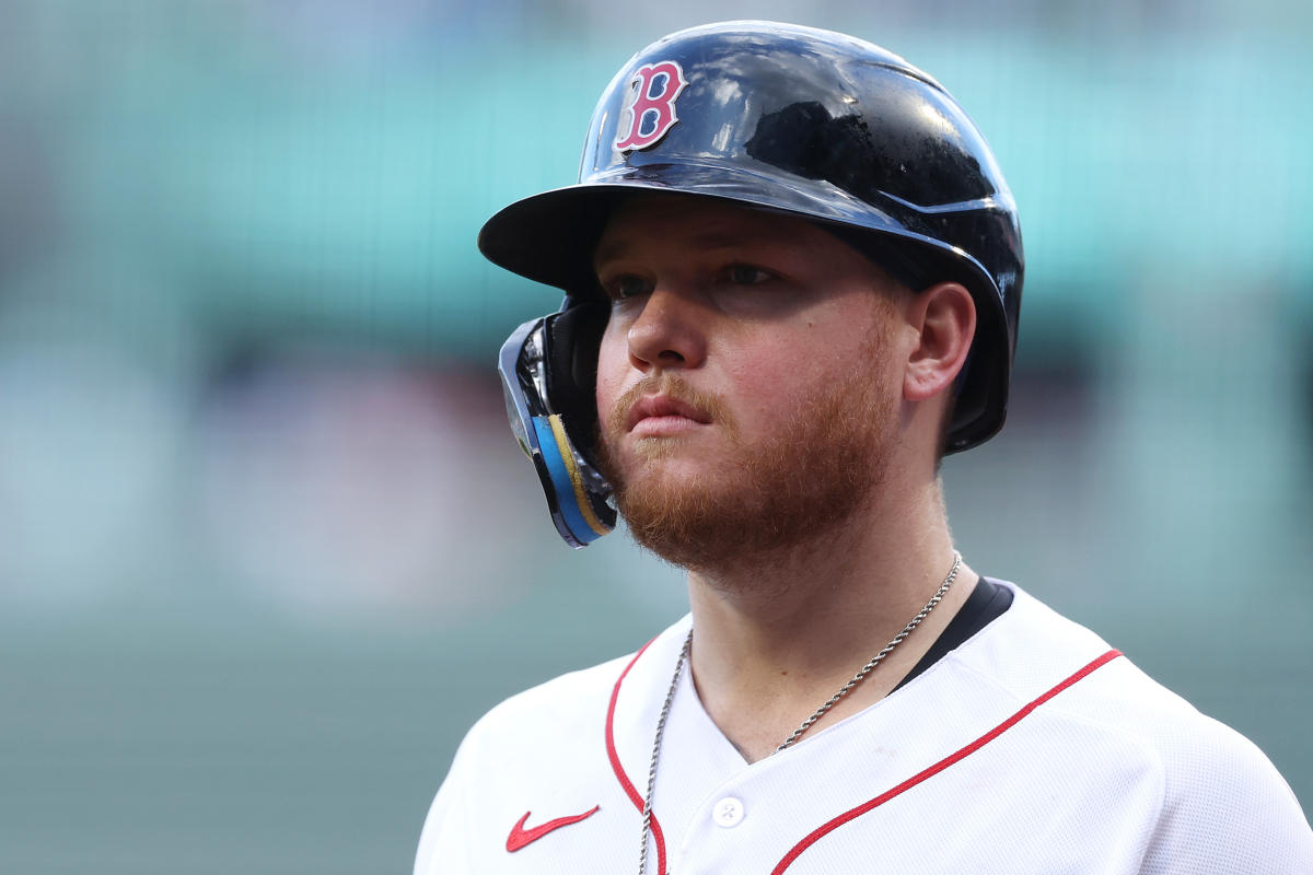 Yankees make rare Red Sox trade for Alex Verdugo, reportedly remain in Juan Soto sweepstakes