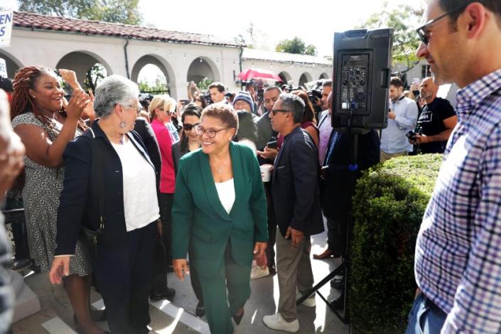 LOS ANGELES-CA - NOVEMBER 17, 2022: Karen Bass makes her election announcement at the Wilshire Ebell Theatre in Los Angeles on Thursday, November 17, 2022. (Christina House / Los Angeles Times)