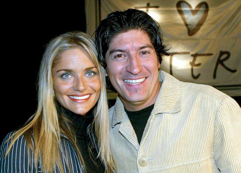 Foto de archivo del jugador ex internacional chileno Iván Zamorano y su ex novia la modelo María Eugenia Larraín.Que.es