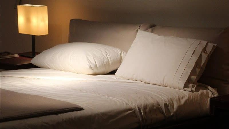 飯店多給枕頭讓網友引起討論。（示意圖／翻攝自Pixabay）