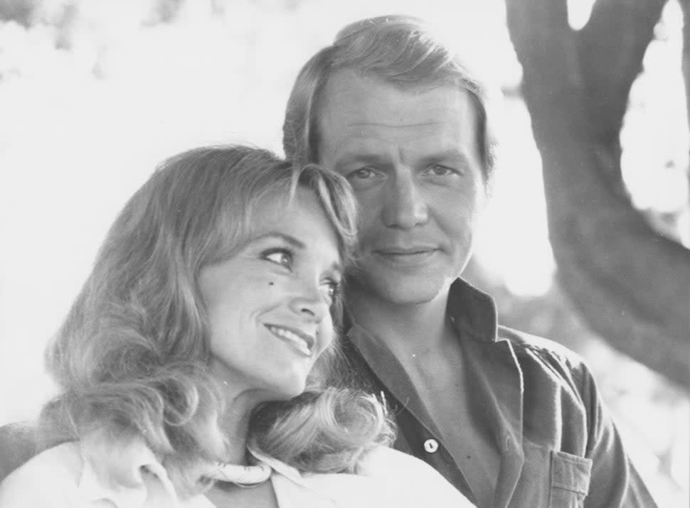 Actors David Soul and Lynne Marta, 1977.
