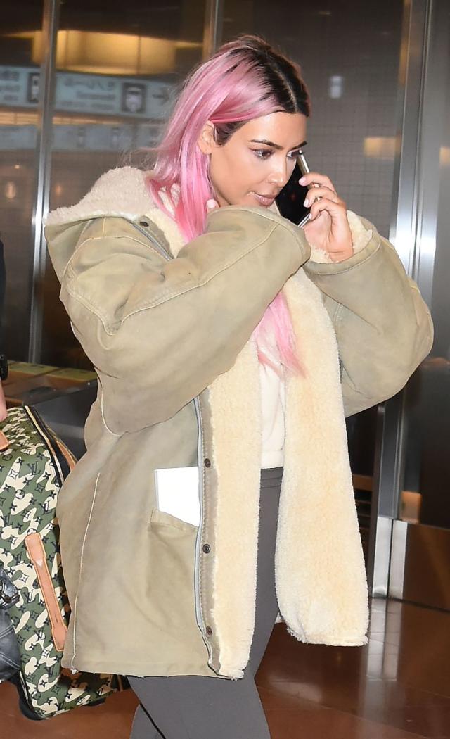 Khloe Kardashian's Pink Hair with L'Oreal Paris Color: Details