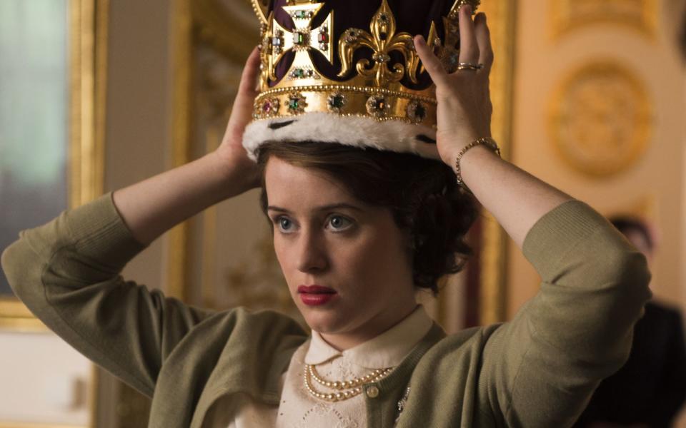 Claire Foy als Queen Elizabeth II.