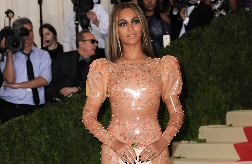 Beyonce 2016 Met Gala - Famous