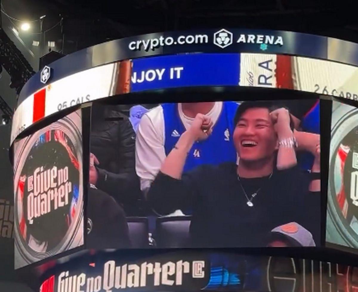 Joeman’s NBA Game Experience Goes Viral: Watch Him Hit the Big Screen for the First Time!