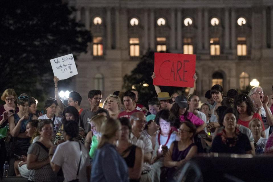 Democrats stage gun-control House sit-in0