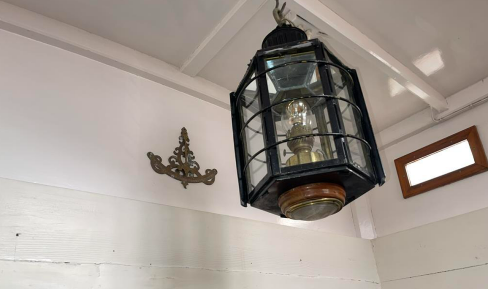 Light fixture in the main foyer