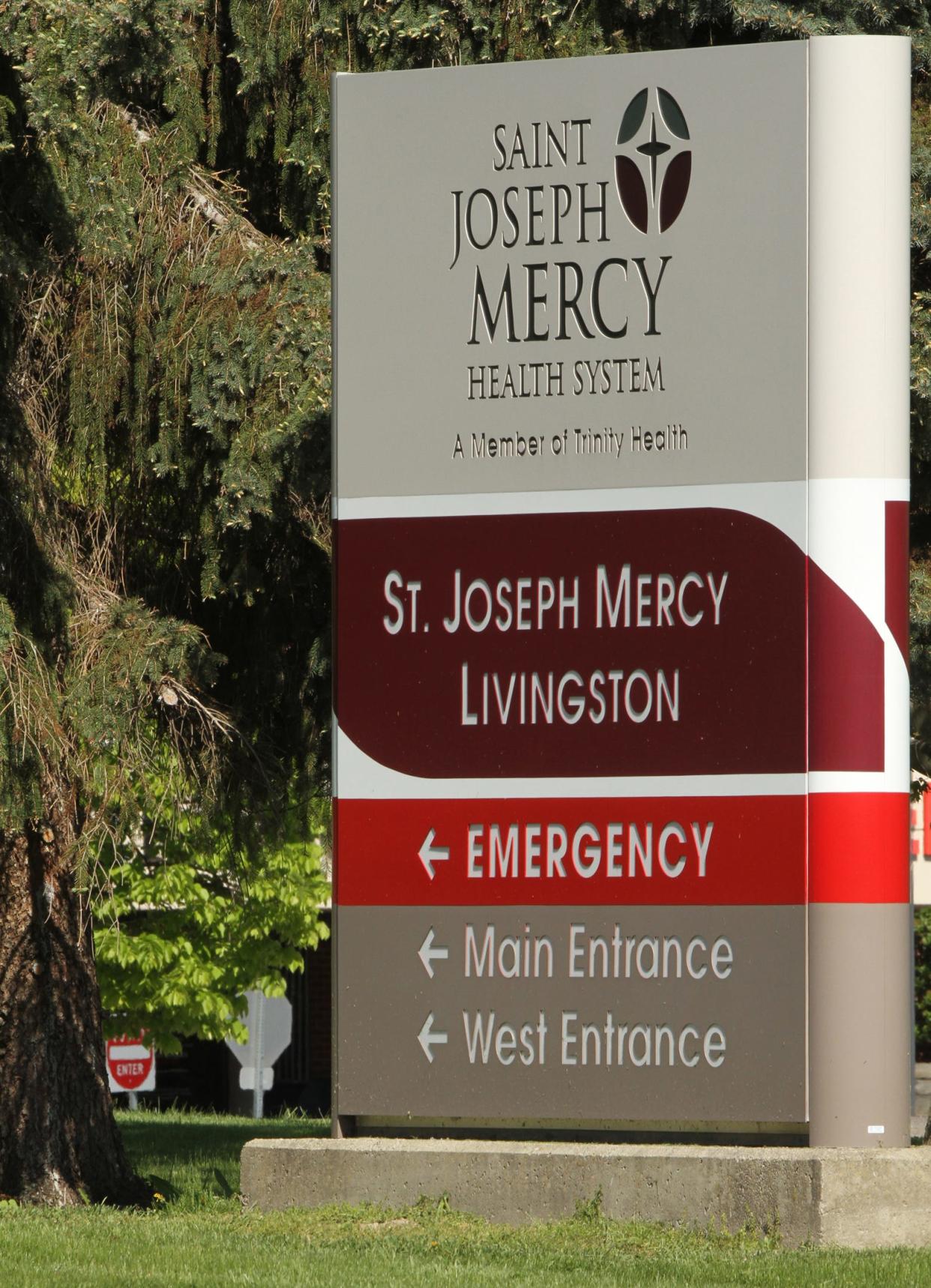 St. Joseph Mercy Livingston Hospital in Howell is experiencing a surge in COVID-19 patients.